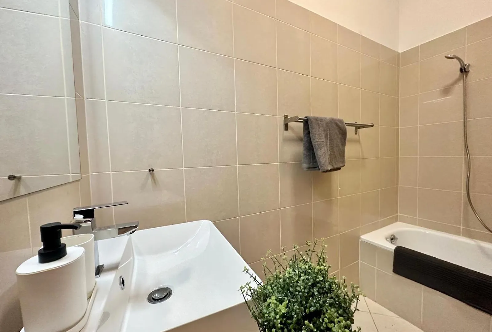 Maison With Parking I Gozsdu Budapešť 0*,  Maďarsko